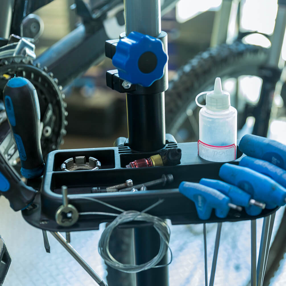 Adjustable Telescopic Bike Repair Stand