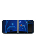 Alien and Chameleon - Samsung Galaxy Z Flip 3 Skin